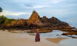 Deburan Ombak Pantai Marina di Pesisir Kota Kalianda