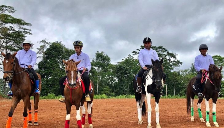 Berkuda di Lembah Durian Farm & Stable