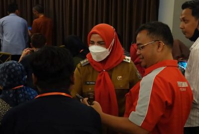 Dukung Pengusaha Bangun Bisnis, Eva Dwiana : Lengkapi Izin Usaha