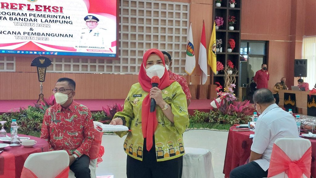 Foto Walikota Bandar Lampung, Bunda Hj Eva Dwiana di Gedung Semergo.
