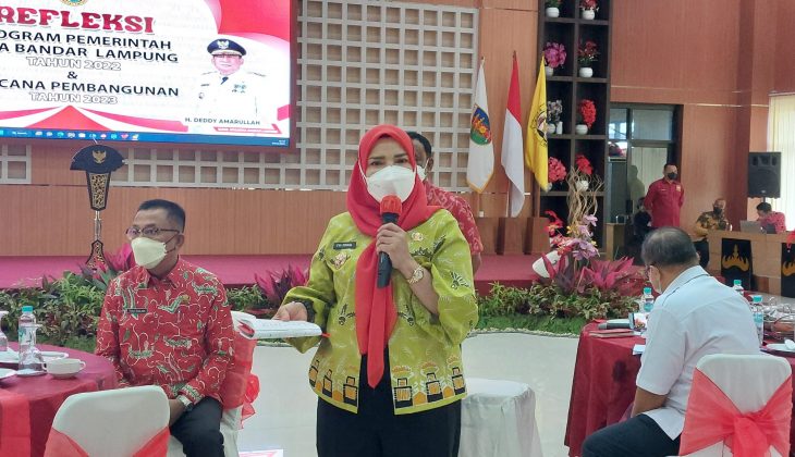 Foto Walikota Bandar Lampung, Bunda Hj Eva Dwiana di Gedung Semergo.