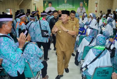 Arinal Djunaidi Lepas Jemaah Calon Haji Provinsi Lampung Tahun 2023