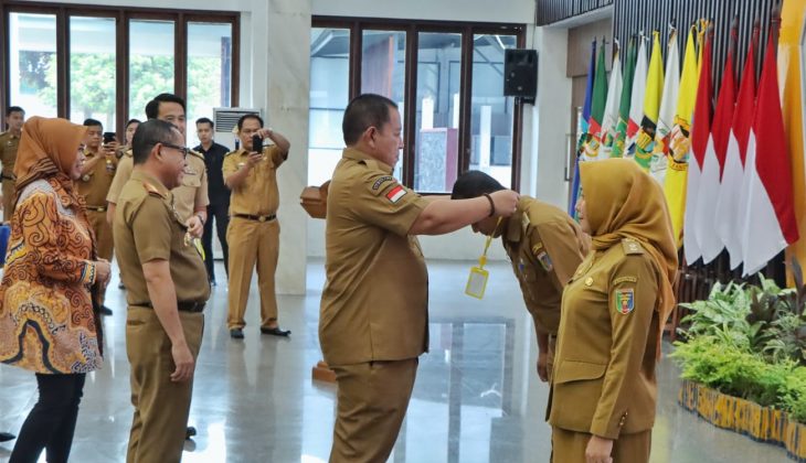 Arinal Djunaidi Lepas Kepala SMK Mengabdi Angkatan I