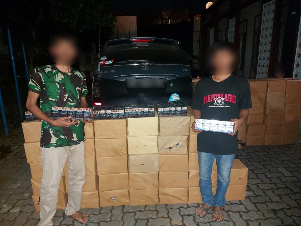 Bea Cukai Kembali Lakukan Penindakan Minibus Angkut Rokok Ilegal