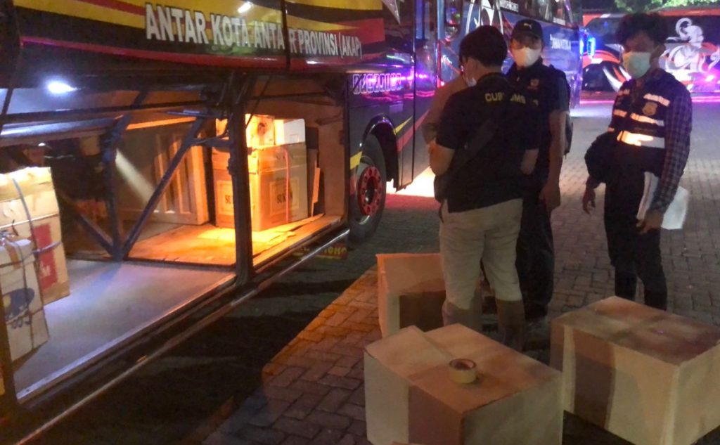 (Sumber: Direktorat Jenderal Bea dan Cukai)