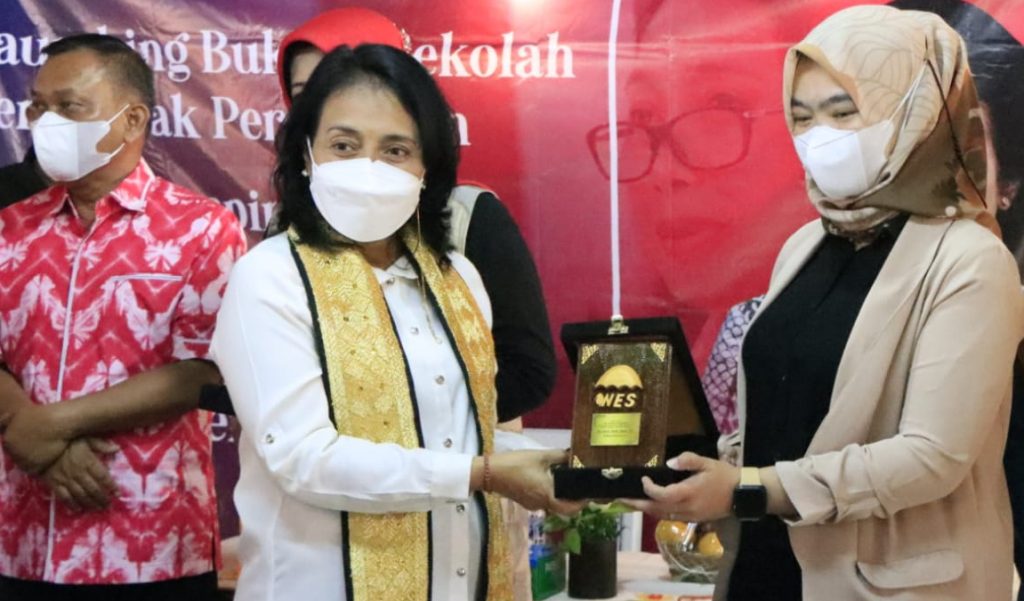 Bintang Puspayoga Kunjungi Pasar Kuliner Payungi dan Sentra Kreatif Metro