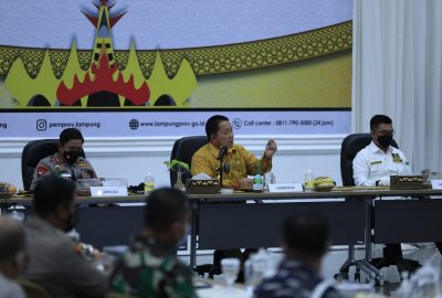 Gubernur dan Bupati/Walikota Evaluasi Pelaksanaan Vaksinasi
