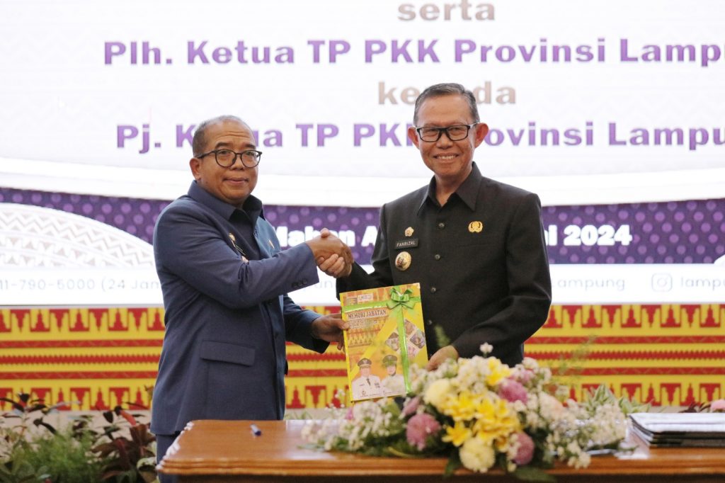 Pemprov Lampung Gelar Sertijab: Fahrizal Darminto Serahkan Jabatan ke Samsudin di Mahan Agung