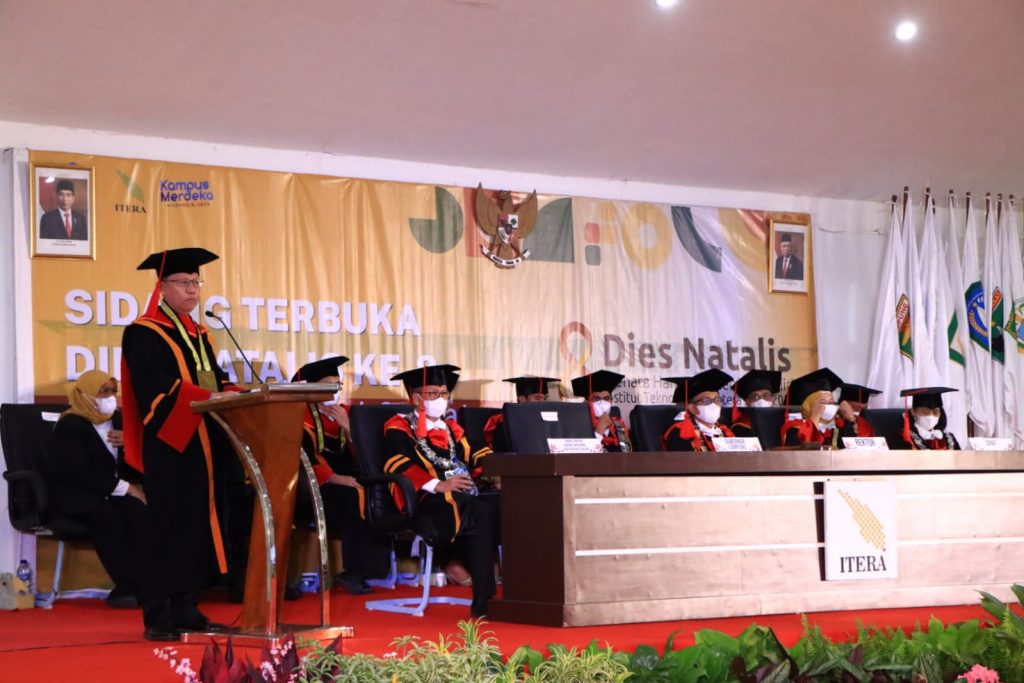 Fahrizal Darminto Wakili Gubernur Menghadiri Dies Natalis ke-8 Itera