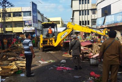 Revitalisasi Pasar Pasir Gintung, Pemkot Kerahkan Alat Berat