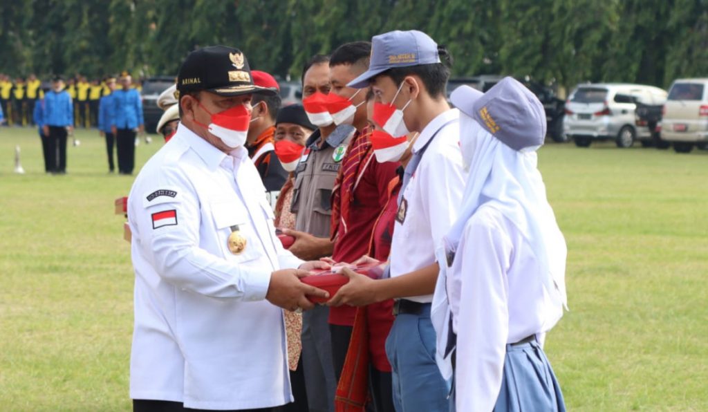 Gubernur Arinal Ajak Semua Pihak Berpartisipasi dalam Kegiatan Gerakan Pembagian 10 Juta Bendera Merah Putih