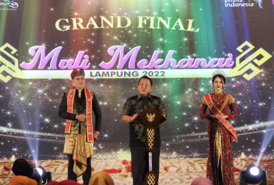 Gubernur Arinal Buka Malam Grand Final Pemilihan Muli Mekhanai Lampung Tahun 2022
