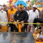 Gubernur Arinal Resmikan Pura Catur Parahyangan Maha Gotra Pasek Sanak Sapta Rsi