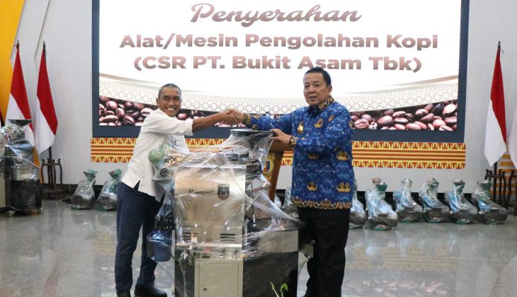 Gubernur Lampung Terima 30 Mesin Pengolah Kopi dari PTBA