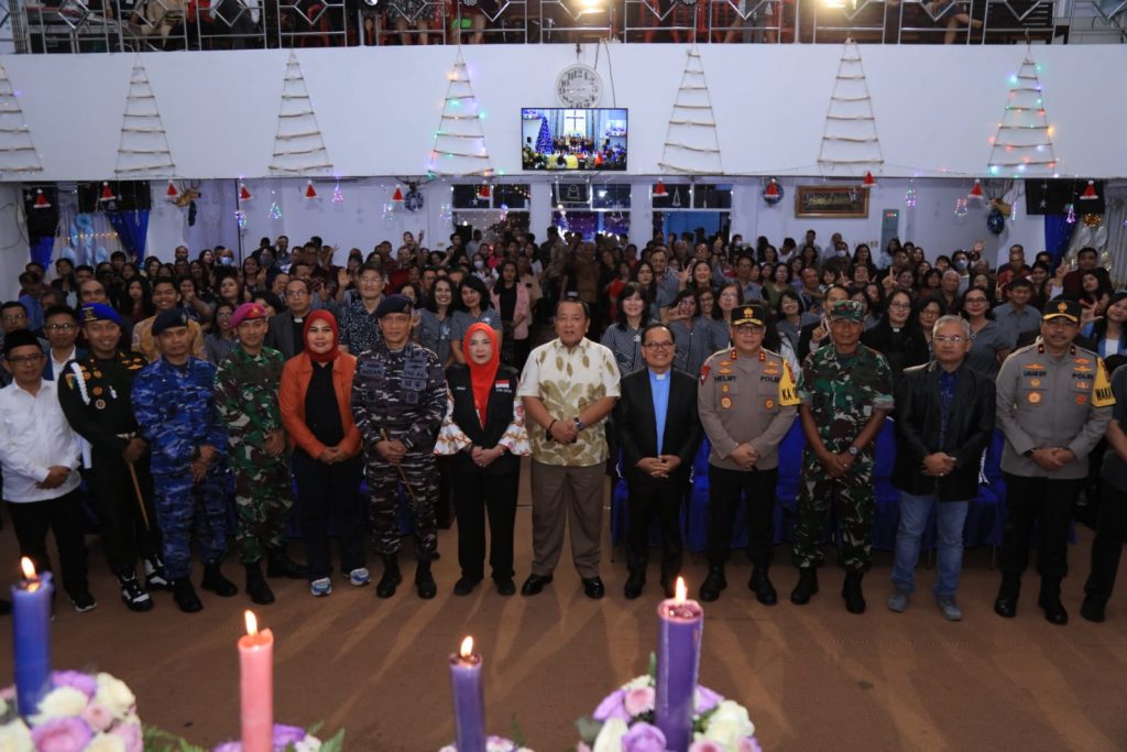 Gubernur bersama Forkopimda Lampung dan Walikota Bandar Lampung Tinjau Misa di Sejumlah Gereja