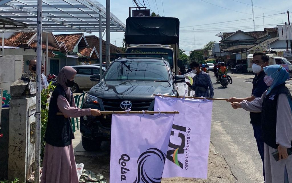 Dari Metro, Truk Kemanusiaan Membawa Bantuan untuk Korban Erupsi Semeru