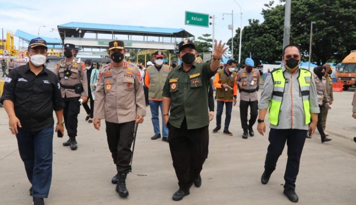 Gubernur Arinal Djunaidi Pastikan Layanan Arus Mudik di Bakauheni Berjalan Lancar