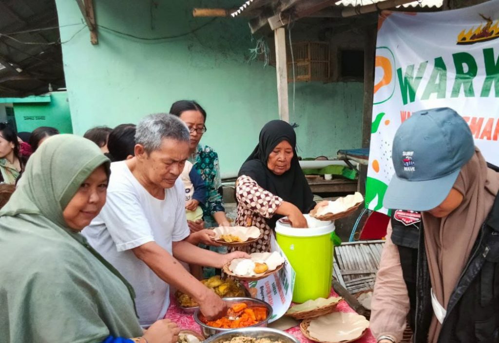 Warung Kemanusiaan (Warkem) Mobile ACT Solusi Pemenuhan Gizi Lansia dan Balita Prasejahtera