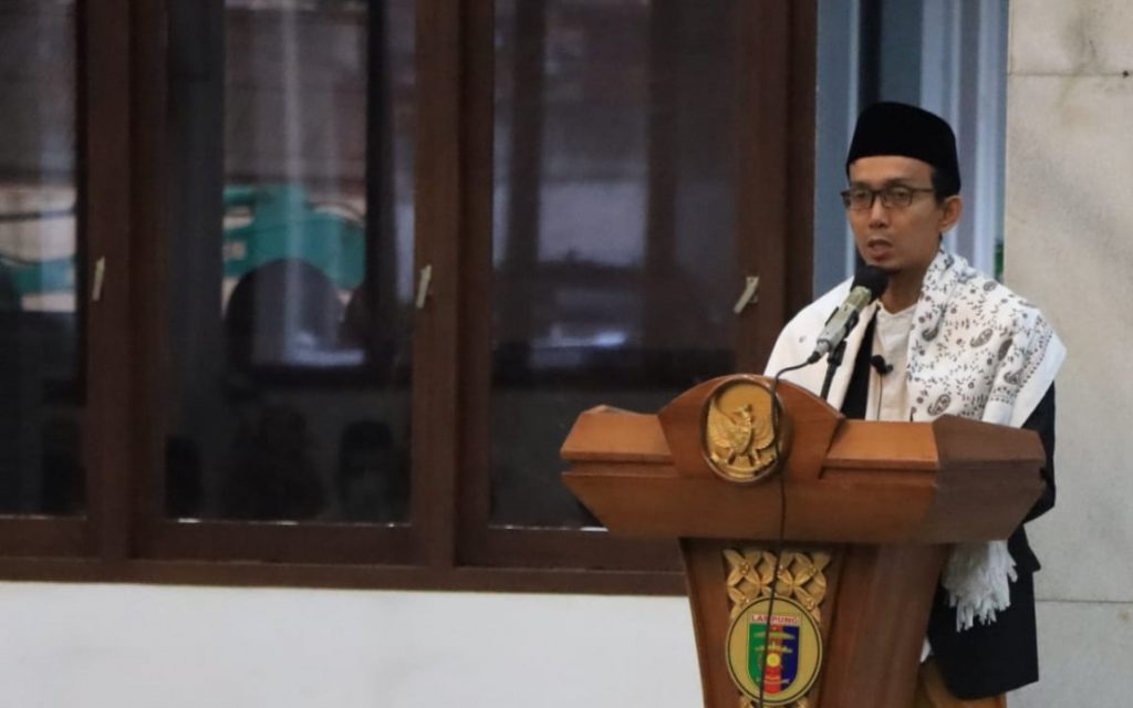 Gubernur dan Wagub Lakukan Shalat Ied di Mahan Agung