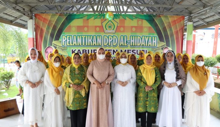 Riana Sari Arinal Hadiri Pelantikan Pengurus DPD Al-Hidayah