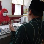 Bunda Eva Melakukan Pembayaran Zakat di Baznas Kota Bandar Lampung