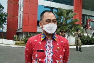 Aksi Bersih Pantai, Pemkot Terjunkan Tim Kebersihan dan Truk Sampah