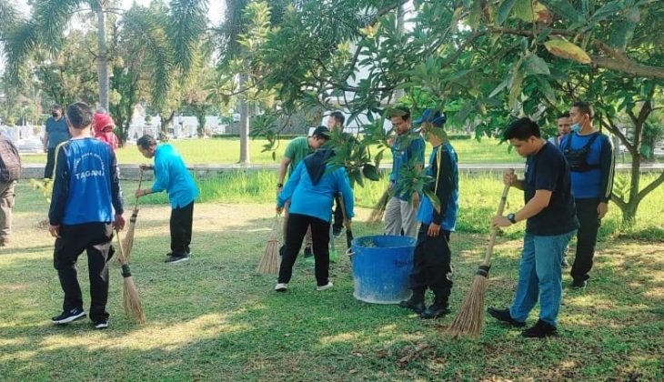 Jumat Bersih di Taman Makam Pahlawan Nasional