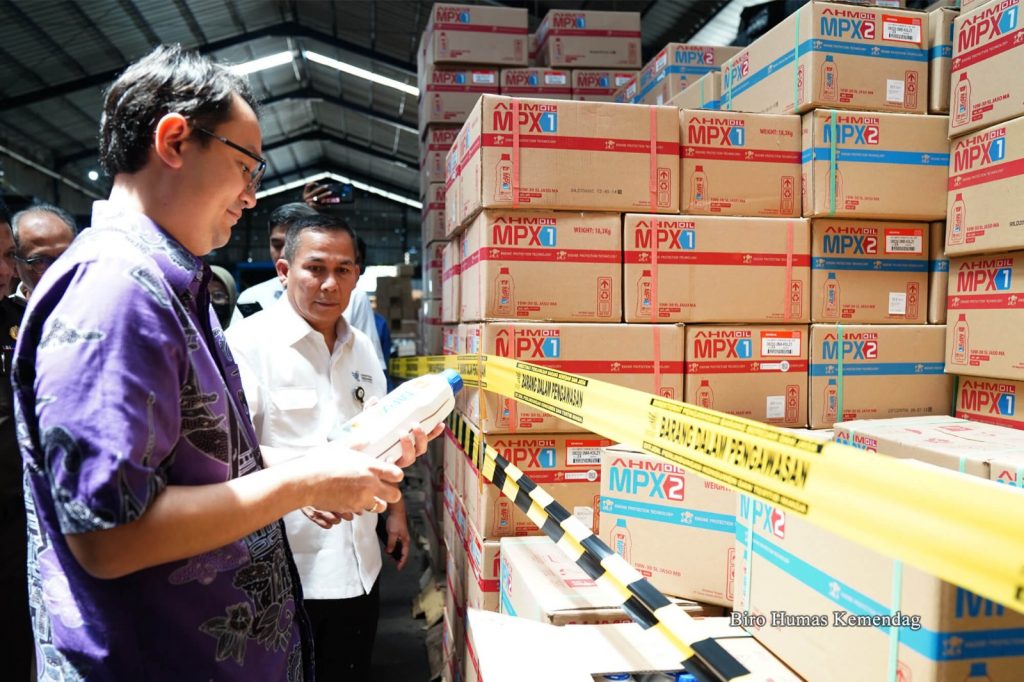 Kemendag Amankan Produk Pelumas Ilegal Senilai Rp16,5 Miliar