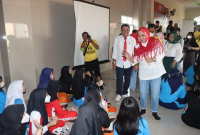 Ketua PMI Lampung Tinjau Bakti Sosial Donor Darah di SMAN 1 Bandar Lampung
