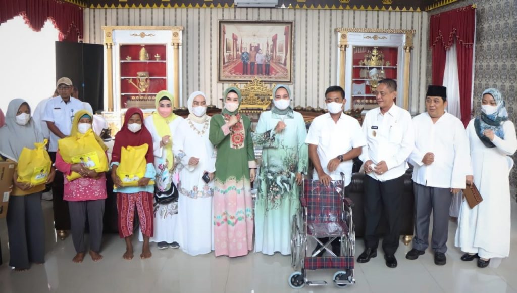 Ketua TP PKK Provinsi Lampung Riana Sari Arinal melakukan kunjungan kerja ke Kabupaten Way Kanan