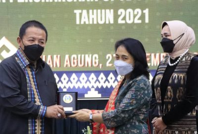 Penyerahan Penghargaan Anugerah Parahita Ekapraya Provinsi Lampung