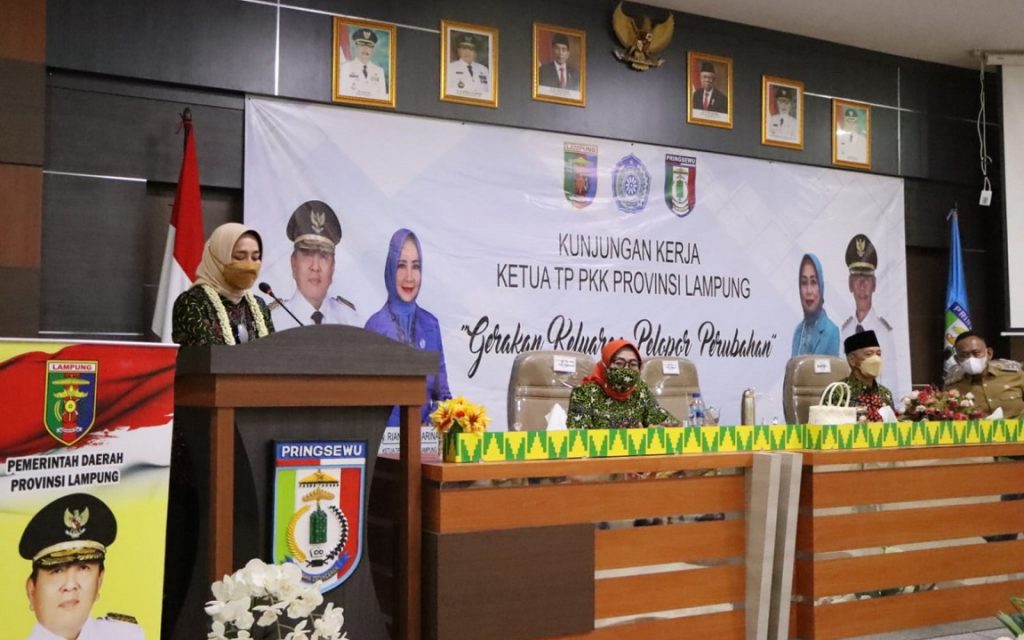 Kunjungan Kerja Ketua TP PKK Provinsi Lampung Riana Sari Arinal di Pringsewu