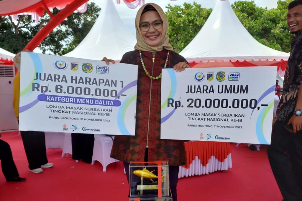 Lampung Juara Umum Lomba Masak Serba Ikan