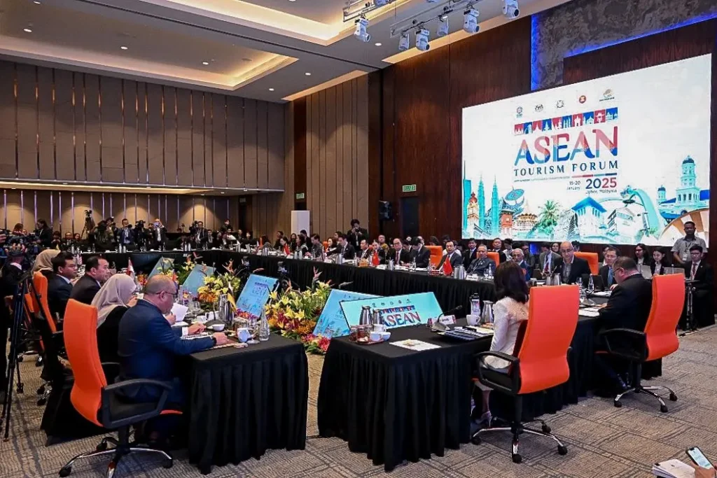 Menpar Hadiri Pertemuan Menteri Pariwisata ASEAN di ASEAN Tourism Forum 2025