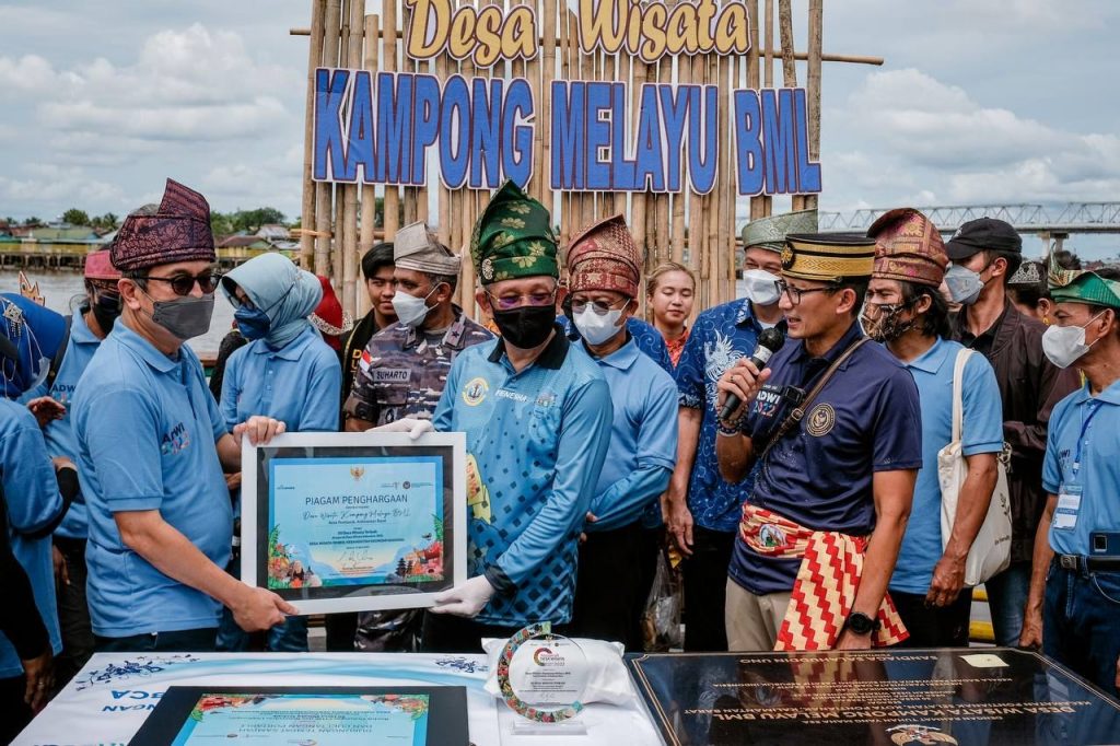 Menparekraf Berharap Desa Wisata Kampung Melayu Benua Melayu Laut Kalbar tetap Lestarikan Budaya