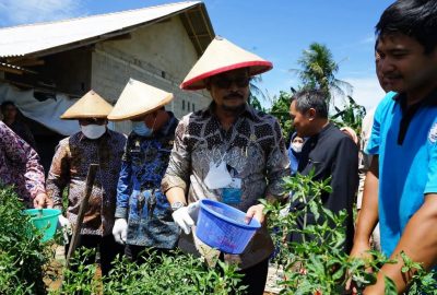 Mentan Apresiasi Petani Milenial Kelompok Tunas Tani Desa Margorejo