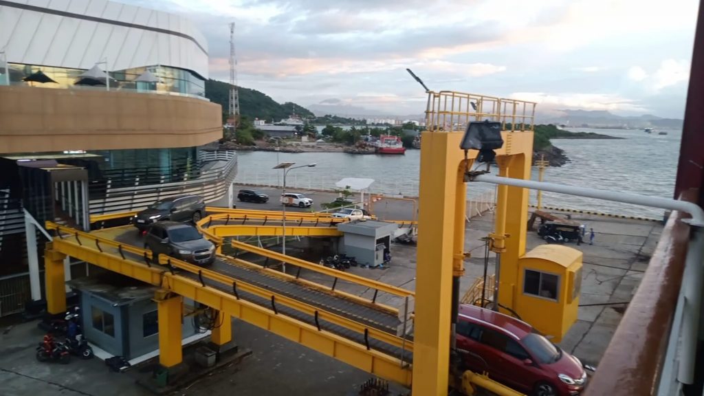 Pelabuhan Merak Terpantau Masih Normal dan Lancar