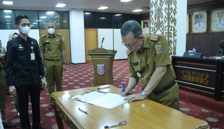 Pemprov Lampung Lakukan Penandatanganan Pakta Integritas Bersama Lembaga/Organisasasi Bernaung dalam LTSA-PMI Provinsi Lampung
