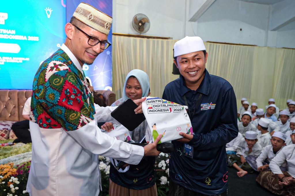 Peserta Santri Digitalpreneur Indonesia 2023 Ditantang Hadirkan Konten Kreatif