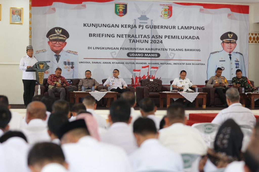 Pj Gubernur Samsudin Berikan Briefing di Tulang Bawang