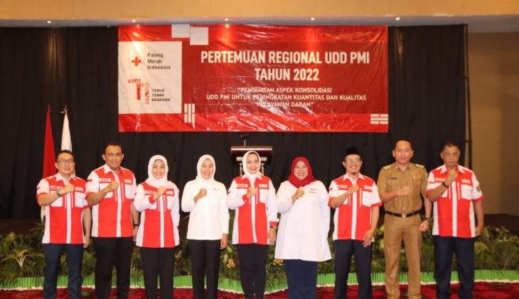 Riana Sari Arinal Hadiri Pertemuan Regional I Unit Donor Darah PMI Tahun 2022