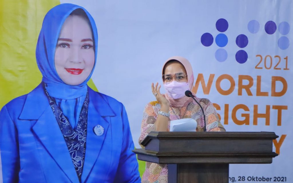 Riana Sari di Acara Pemeriksaan 1.000 mara