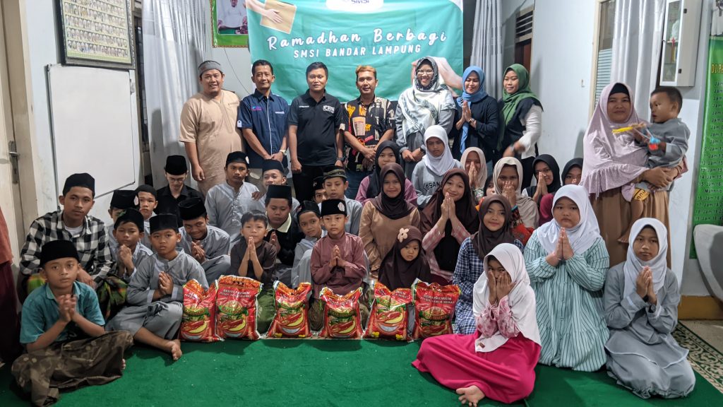 SMSI Bandar Lampung Bakti Sosial di Panti Asuhan Asuhan Ar- Rauf Syahira