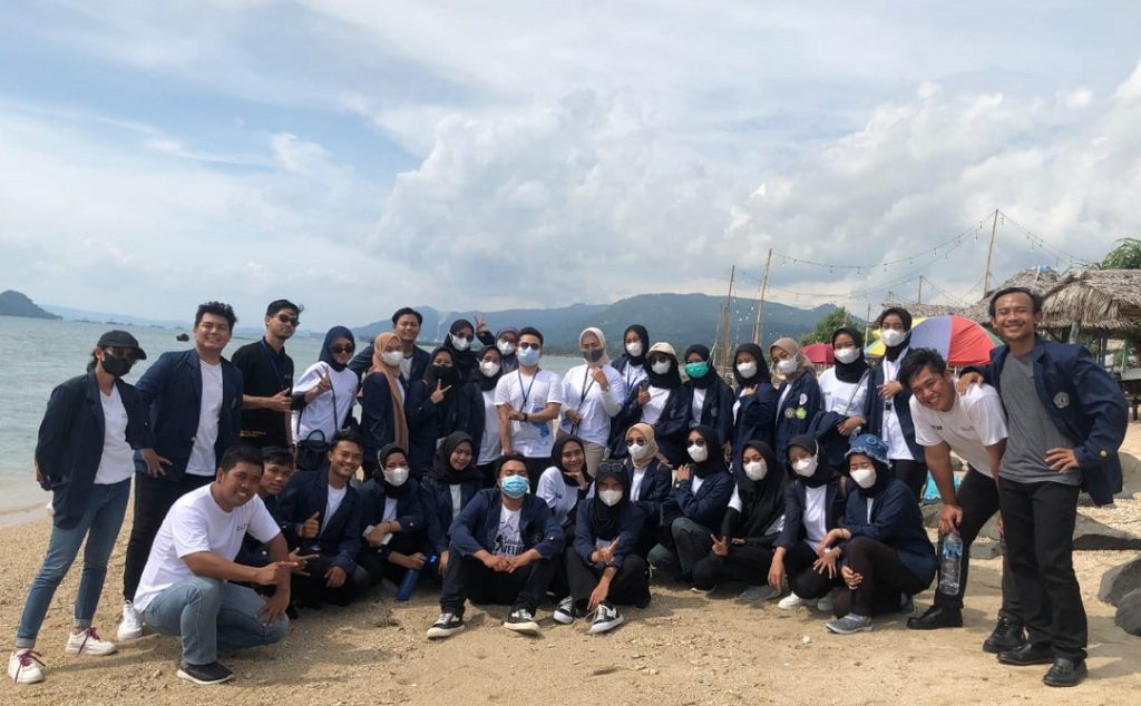 Pantai Sebalang, Tempat Wisata Favorit di Lampung