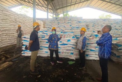 Wagub Chusnunia dan Tim KP3 Lakukan Pengawasan Pupuk di Tulangbawang