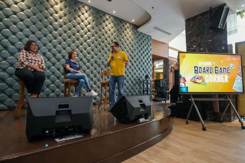 Wamenekraf Resmikan Board Game Corner Pertama di Indonesia