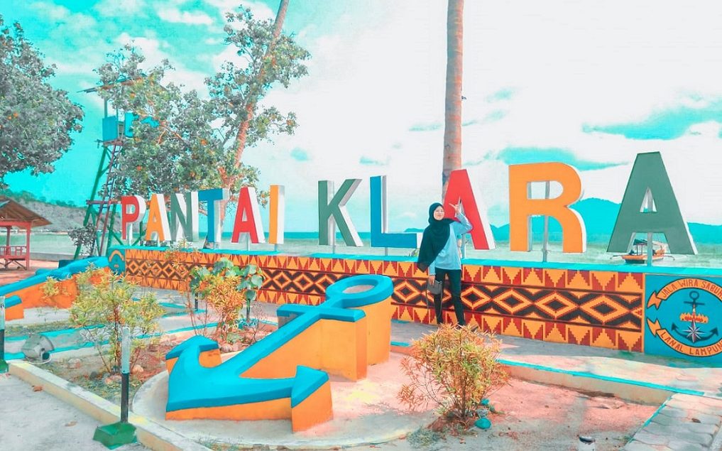 Pantai Klara sering dikunjungi oleh wisatawan local dari daerah sekitarnya, wisatawan domestik terutama dari Palembang atau bahkan wisata mancanegara.